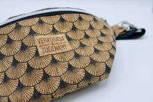 Lade das Bild in den Galerie-Viewer, Bauchtasche Gemustert