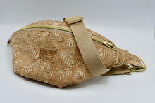 Lade das Bild in den Galerie-Viewer, Bauchtasche Cut Out