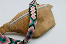 Lade das Bild in den Galerie-Viewer, Bauchtasche Ethno