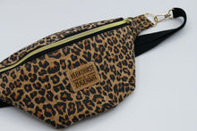 Lade das Bild in den Galerie-Viewer, Bauchtasche Leo