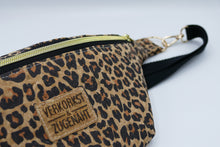 Lade das Bild in den Galerie-Viewer, Bauchtasche Leo