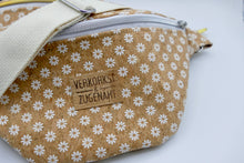 Lade das Bild in den Galerie-Viewer, Bauchtasche Daisy
